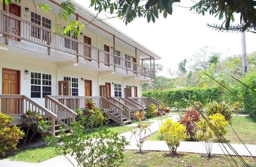 Burrell Boom Cabin | Black Orchid Resort