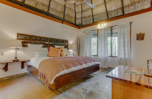 Negroman Hotel | The Lodge at Chaa Creek