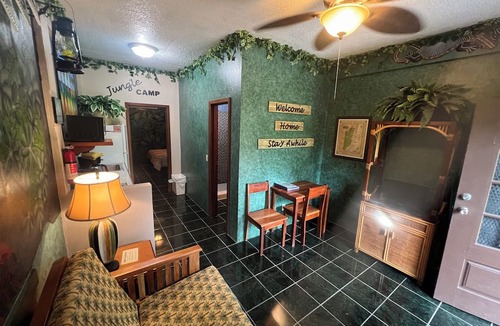 San Pedro Hotel | Belize Budget Suites
