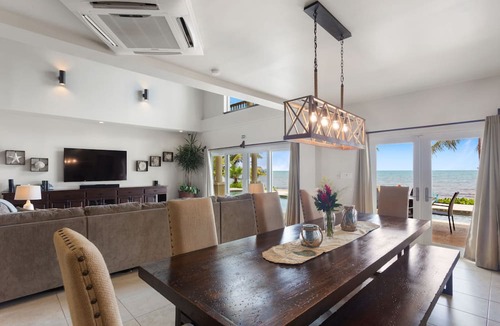 Surfside Resort | Sirenian Bay Resort - Villas & All Inclusive Bungalows