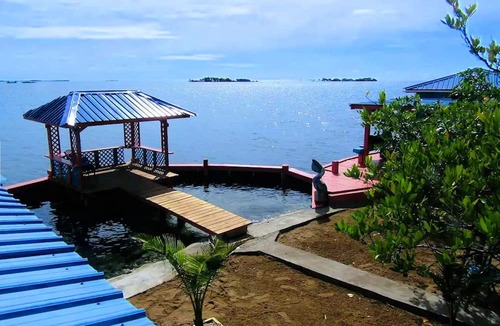 Placencia House | Bird Island Placencia