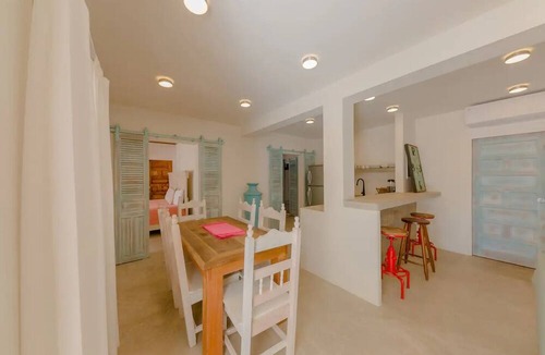 San Pedro House | Babylon Beach