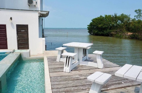 Belize City Apartment | See Belize Sunrise Sea & Garden View 2-bed Studio w Pool & Overwater Deck, 1stfl