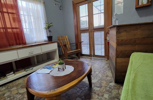 San Ignacio House | D's Inn