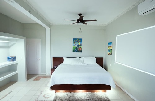 Corozal Hotel | Maximum Beach Hotel