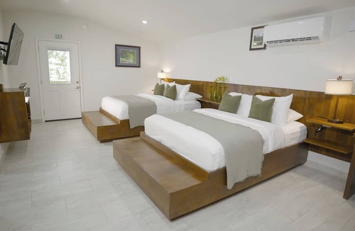 Armenia Hotel | Roaring River Resort