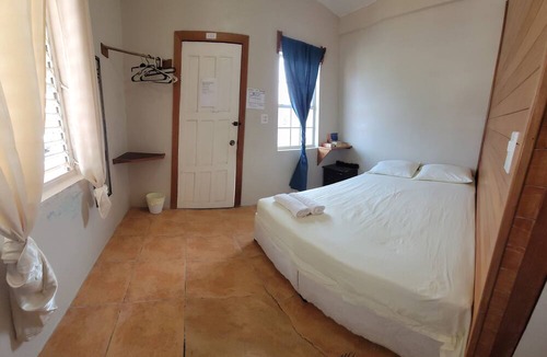 Caye Caulker Hotel | Belize Sea Reef Inn
