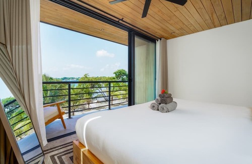 Placencia Villa | Shadow Sands Villa
