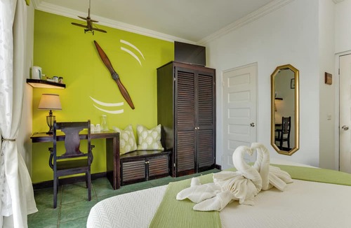Belize City Bed & Breakfast | Villa Boscardi