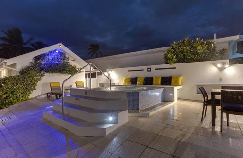Belize City Bed & Breakfast | Villa Boscardi