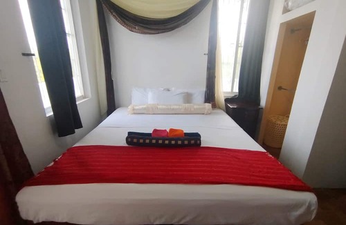 Belize City Apartment | Waterside 2BR SeaView Apt wBalcony/Pool by Airport