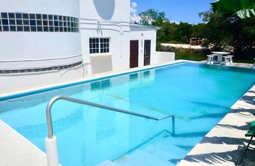 Belize City Apartment | Sunrise Studio w Pool by Sea/Airport/Restau/Casino