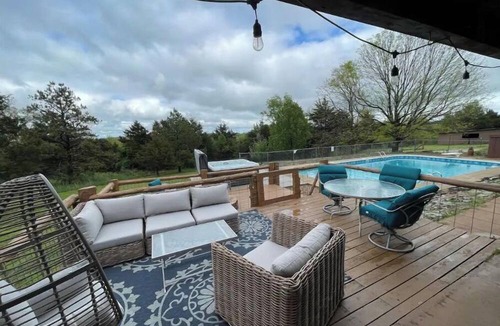 Compton Cabin | Buffalo River Cabin-privt Pool/Hot Tub/Game Room!