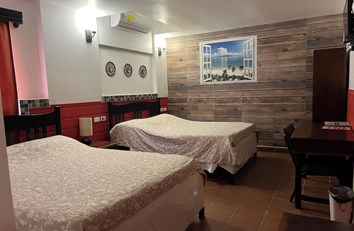 Belize City Hotel | EASY INN HOTEL-TWO BED ROOM -NUMBER 2