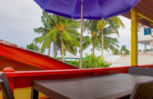 Placencia Cabin | Julia´s Cabanas