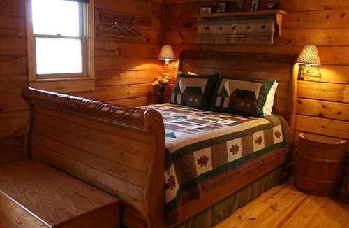 Anna Cabin | Rest, Relax and Renew. Our log cabin experience awaits your arrival.