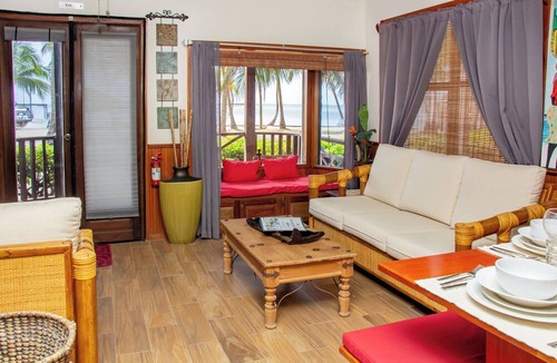 San Pedro Villa | Villas De Isla Bonita