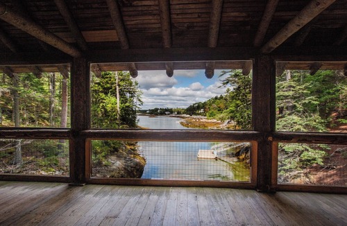 West Point Cottage | 6 BR in 2 Updated Cottages on an ocean cove in "off-the-grid" Phippsburg