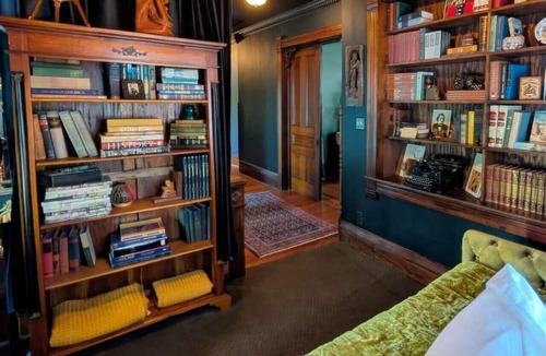 Anna House | Magical Victorian near hiking/wine trail