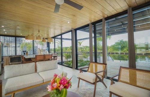 Placencia Villa | Santosha Villa