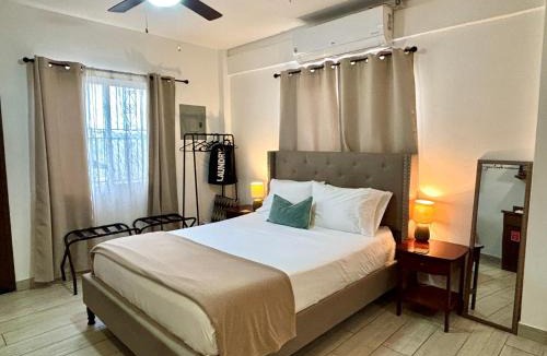 Belama Phase 3 Hotel | Stylish Apartments - FREE Bikes, Nice Area & Cozy Patio, 10 Minutes to Airport