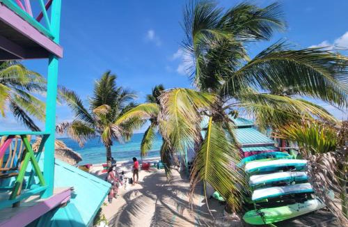Placencia Resort | King Lewey's Island Resort