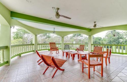San Ignacio Apartment | Suite Junior at Midas Belize