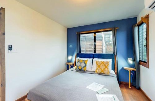 Surfside Apartment | Black Orchid Cabaña at Inn The Trees -Gold Standard Certified