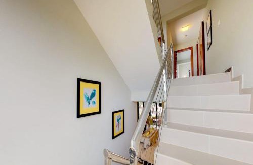 Caribbean Way House | Green Tower House