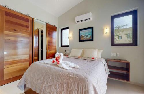 Caribbean Way House | Green Tower House