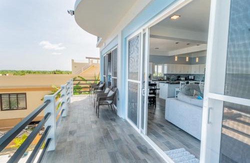 Boca Ciega Apartment | 2nd Floor House