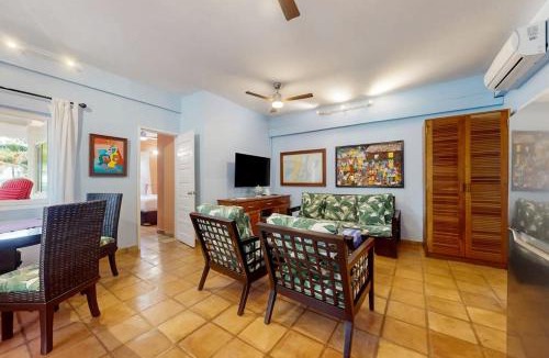 Placencia House | Condo #24 @ Beachside Villas