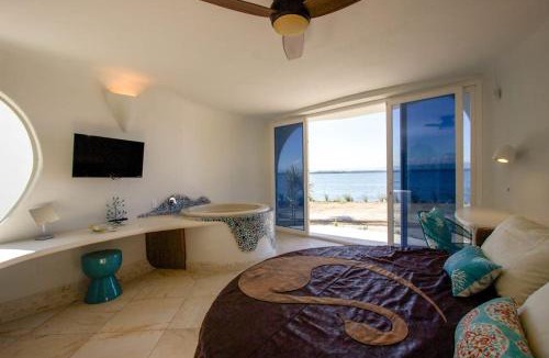 Cocoplum House | Lion Fish Retreat at Swan Villas -Gold Standard Certified
