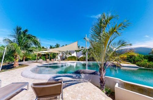 Cocoplum Apartment | Turtle Studio Retreat at Swan Villas -Gold Standard Certified