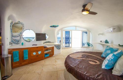 Cocoplum Apartment | Turtle Studio Retreat at Swan Villas -Gold Standard Certified