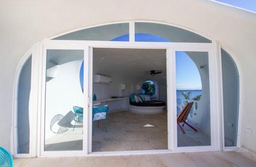 Cocoplum Apartment | Shark Studio Retreat at Swan Villas - Gold Standard Certified