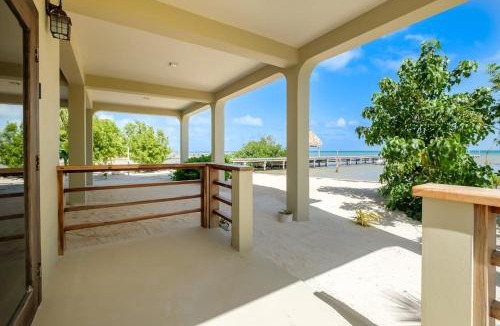 Caye Caulker Villa | Beachfront Villa Island Pearl Gold Standard Certified