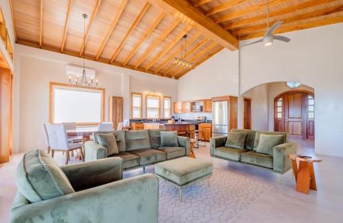 Caye Caulker Villa | Beachfront Villa Island Pearl Gold Standard Certified