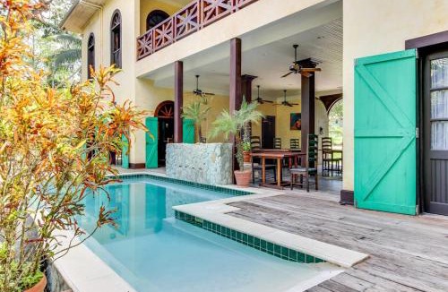 Bullet Tree Falls Hotel | Monkey Room at Mahogany Hall -Gold Standard Certified