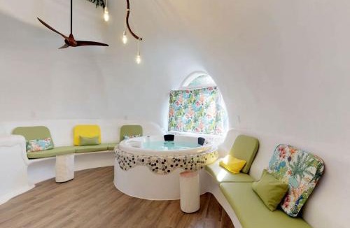 Cocoplum Villa | Dolphin @ Swan Villas