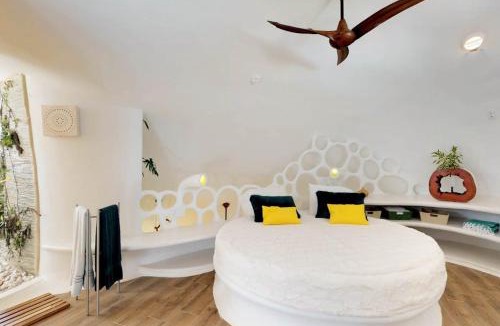 Cocoplum Villa | Dolphin @ Swan Villas