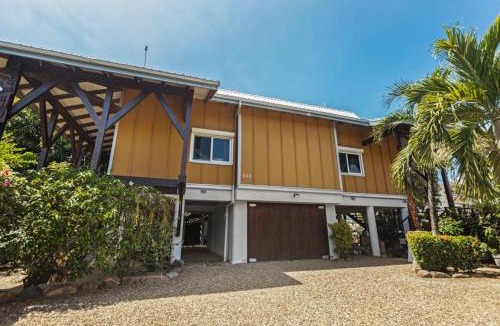 Caribbean Way House | Bougainvilla