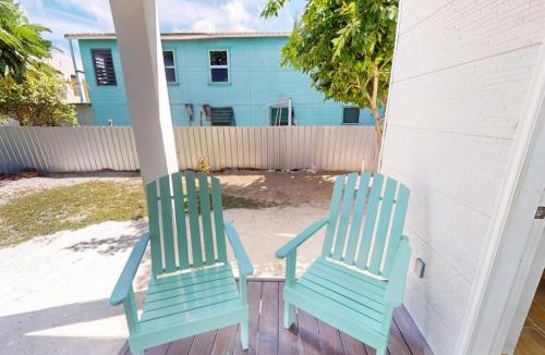 Caye Caulker Apartment | DV 5 at DV Cabanas Gold Standard Certified