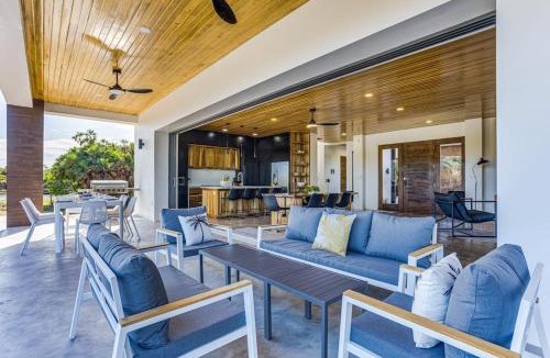 Cocoplum Villa | Villa Laguna at Beyond the Blue