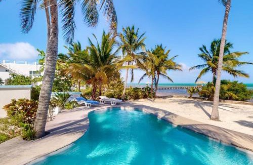 Boca Ciega House | View the Blue -Ground Level -Gold Standard Certified