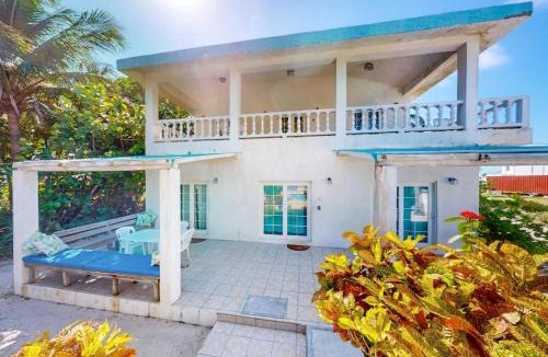 Boca Ciega House | View the Blue -Ground Level -Gold Standard Certified