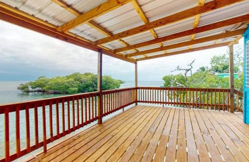 Sittee Point Apartment | Cabin 4 - The Awaken