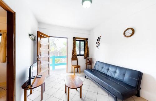 Caye Caulker Apartment | Affordable Suite on Gated Property with Rooftop Deck WiFi AC and Shared Pool