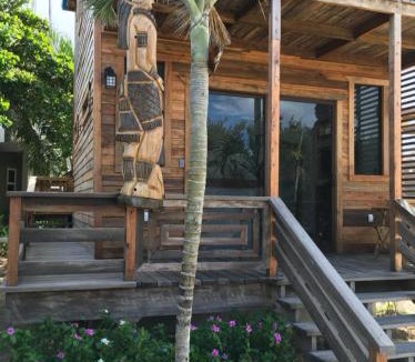 San Pedro Villa | Secluded Beach Villa with Concierge by ALOM