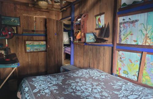 Hopkins Hostel | Kismet Inn DORM 20us per person